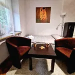 Krakow Centrum Gurgacza Apartments